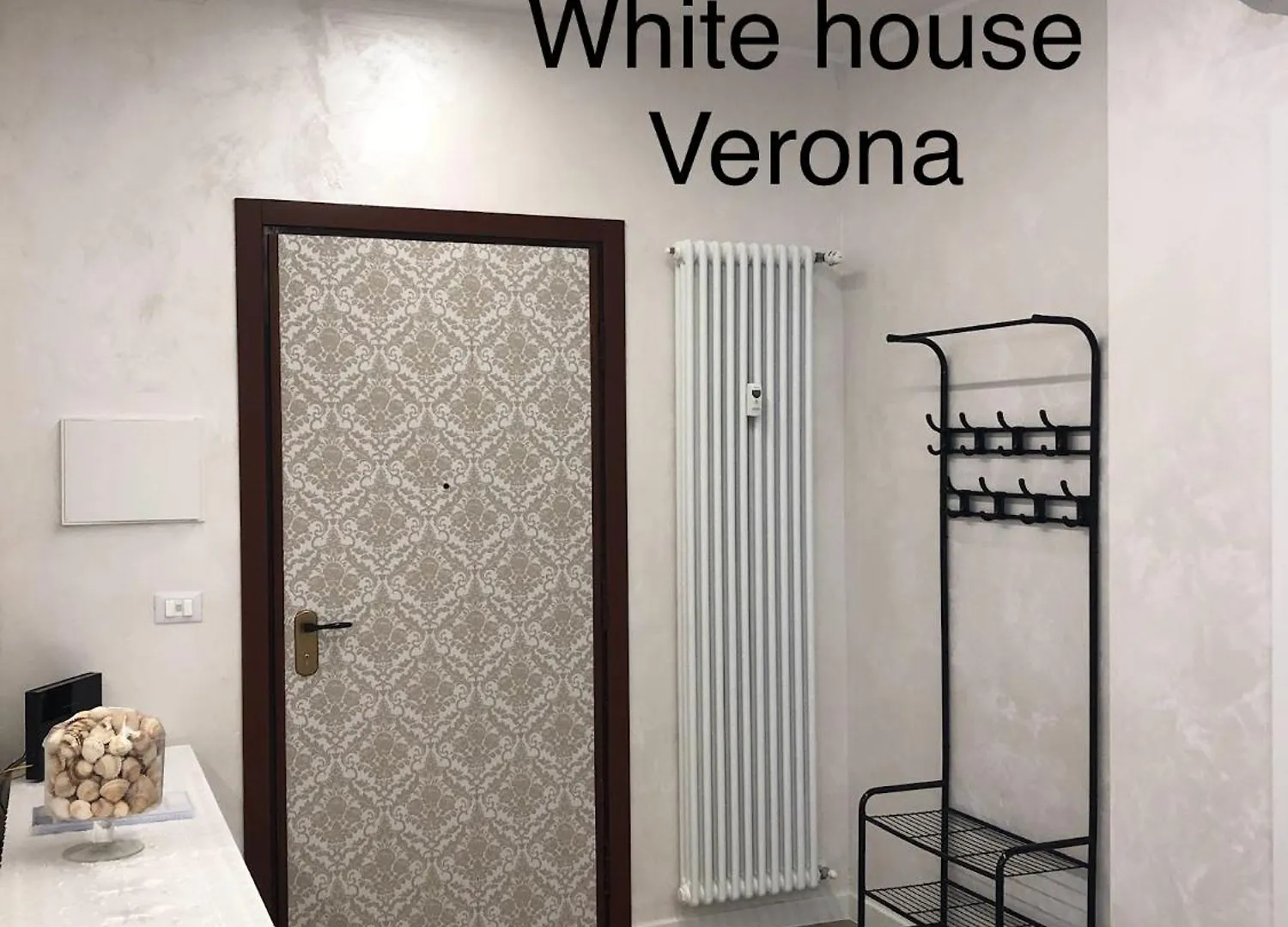 White House Daire Verona